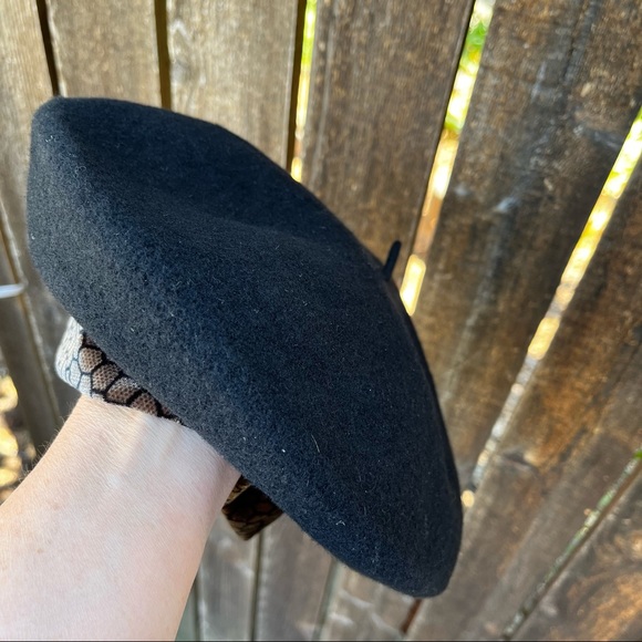 Black Wool Beret With Brown Velvet Trim - Picture 12 of 17